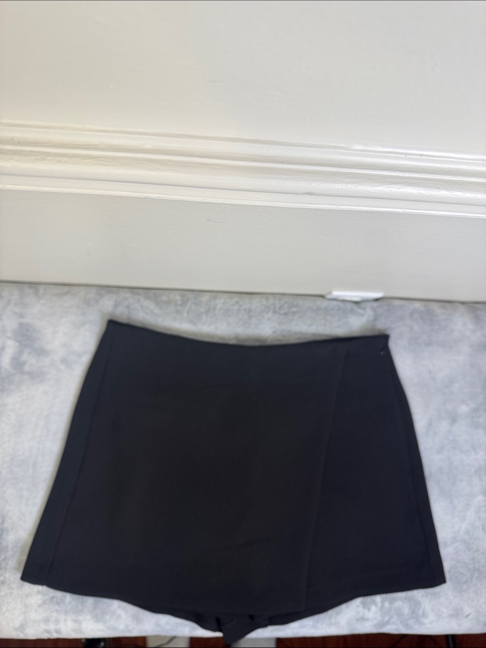 Francesca’s Black Skort - NWT (Size Medium)